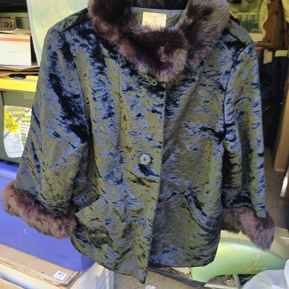 Vintage crushed velvet fur coat with mink collar large